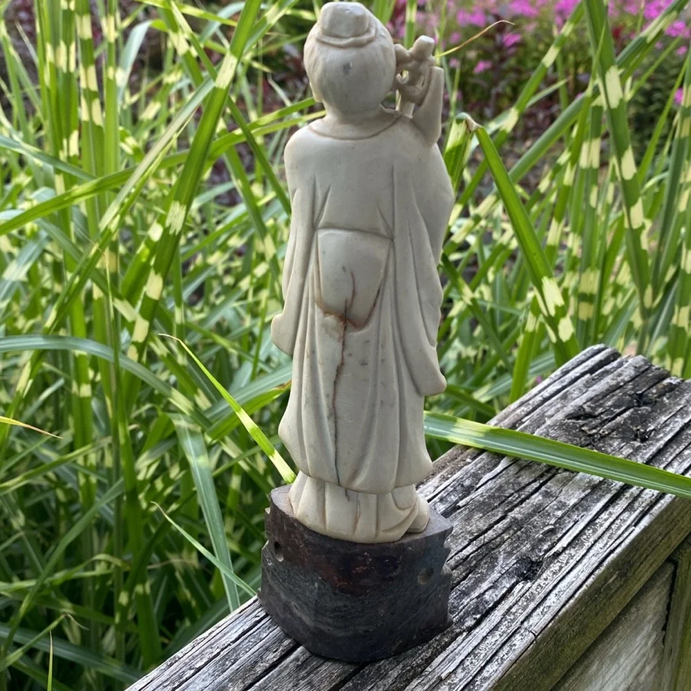 Vintage Soapstone Carving of Han Xiangzi - Picture 4 of 10